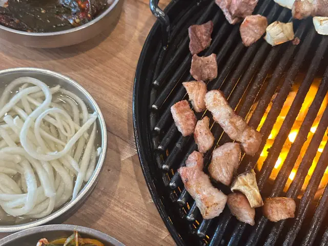 장군주먹고기 신촌 사진 1