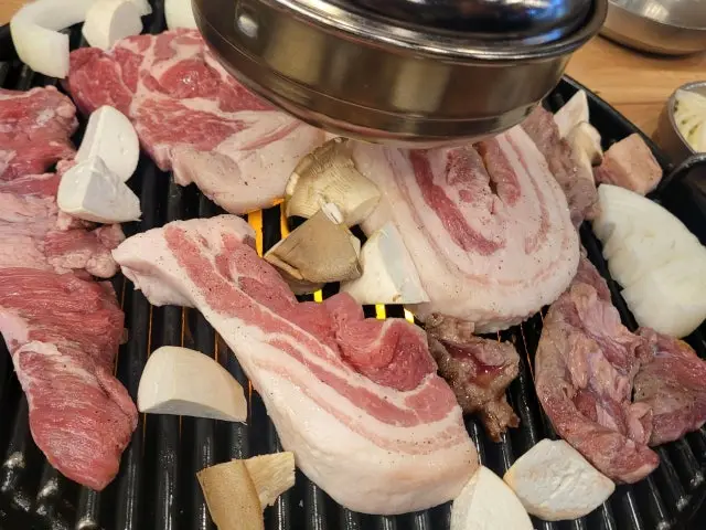장군주먹고기 신촌 사진 2