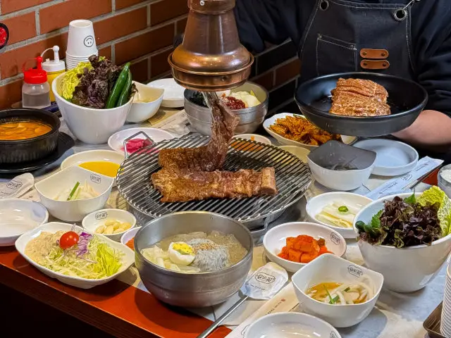 Galbikkot Homaesil Branch Galbi (Korean Short Ribs) 1