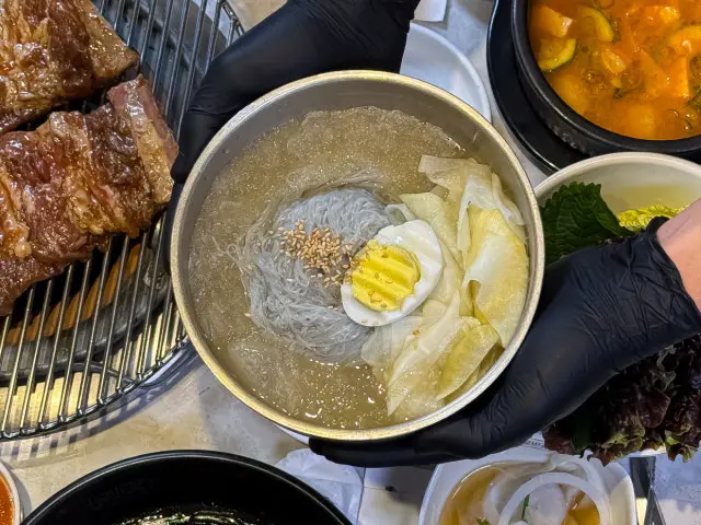 Galbikkot Homaesil Branch Galbi (Korean Short Ribs) 2