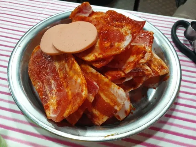 Dukkeobiraengsam Hogupojikyeong店 冷凍サムギョプサル 2
