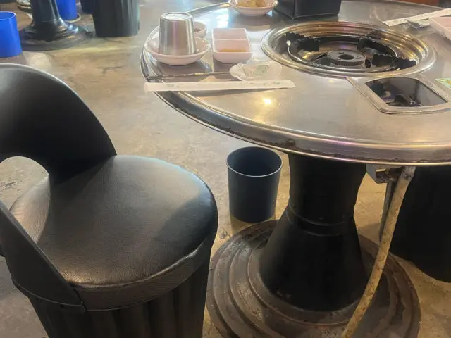 신촌부추곱창 신촌본점 삼겹살 사진 3