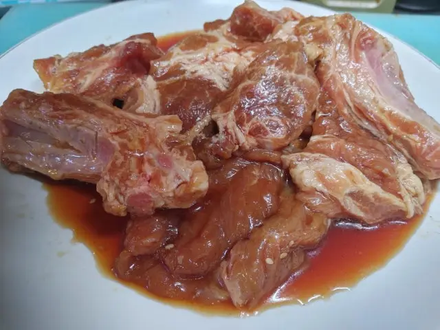 Pungnyeongalbi Galbi (Korean Short Ribs) 2