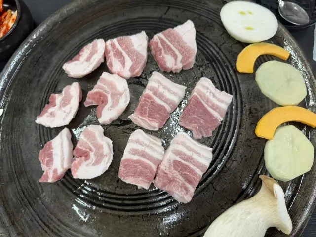 녹차먹인돼지 노포 사진 3