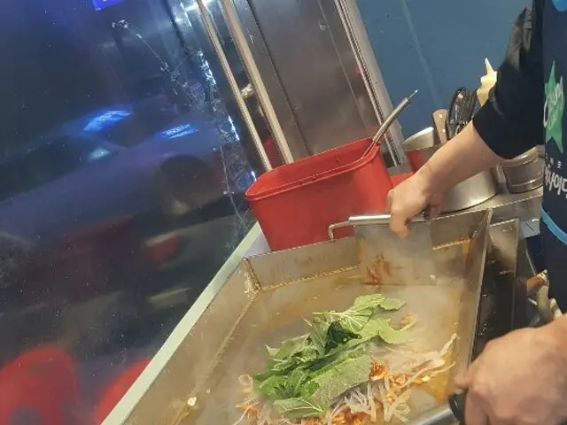 Wangsiprigopchangbudaejjigae 照片 2