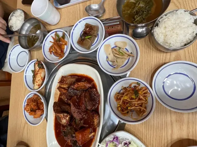 Hwanggeumdwaejisikdang 照片 2