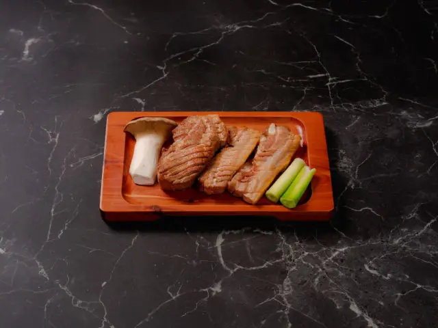 Hamochobeolsamgyeop Haeundae Elsiti Branch Samgyeopsal (Pork Belly BBQ) 2
