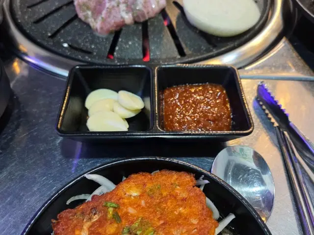 Ajudon Black Pork (Heukdwaeji) 1