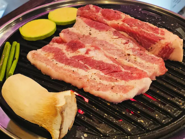 Sammok Mipodalmatigogijip Cheap Korean BBQ 3