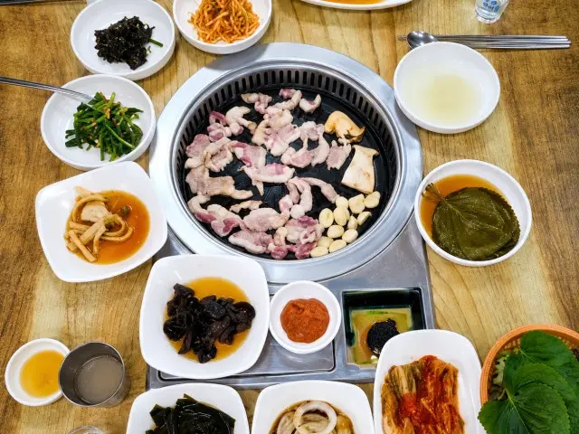 Hangjeongsal Doncheonha Hadan Main Branch Korean BBQ with Private Rooms 1