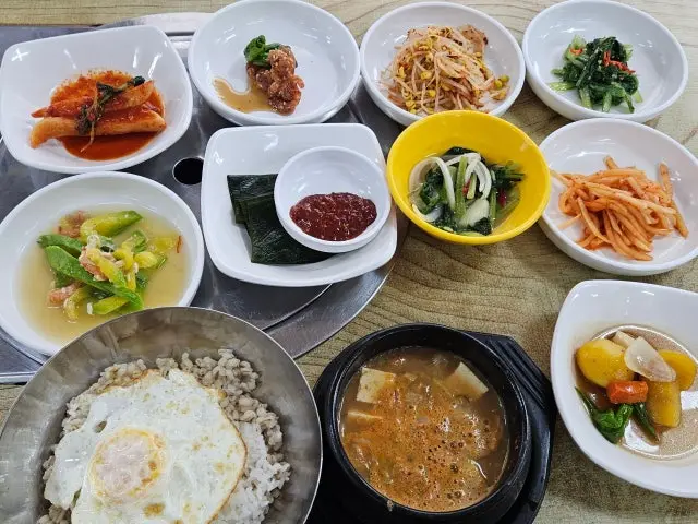 Hangjeongsal Doncheonha Hadan Main Branch Korean BBQ with Private Rooms 2