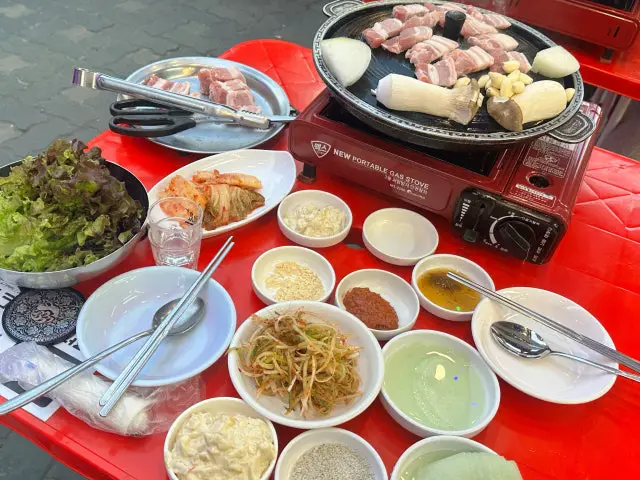 Tongdwaejijip Galmaegisal (Pork Skirt) 1