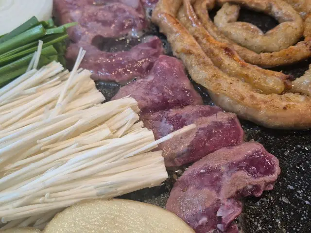 Junganghanugopchang Chungju Branch Korean Beef BBQ (Hanwoo) 2
