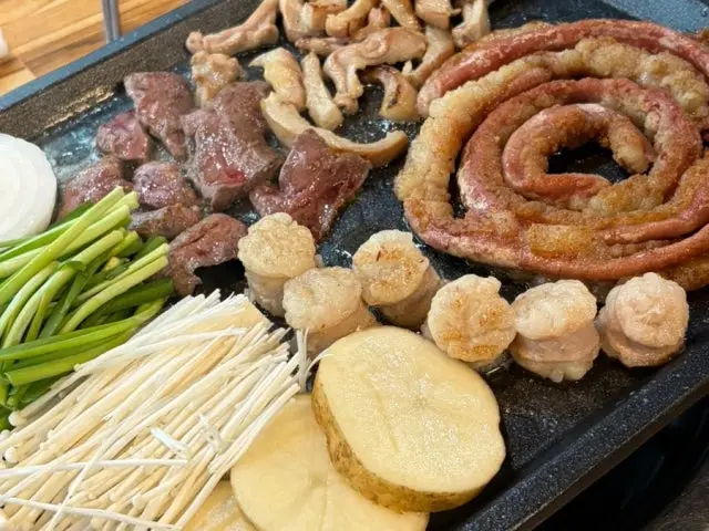 Junganghanugopchang Chungju Branch Korean Beef BBQ (Hanwoo) 3