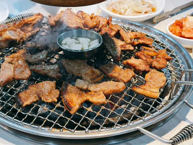 Myeongryunjinsagalbi Seoulseokgwan Branch Photos 3