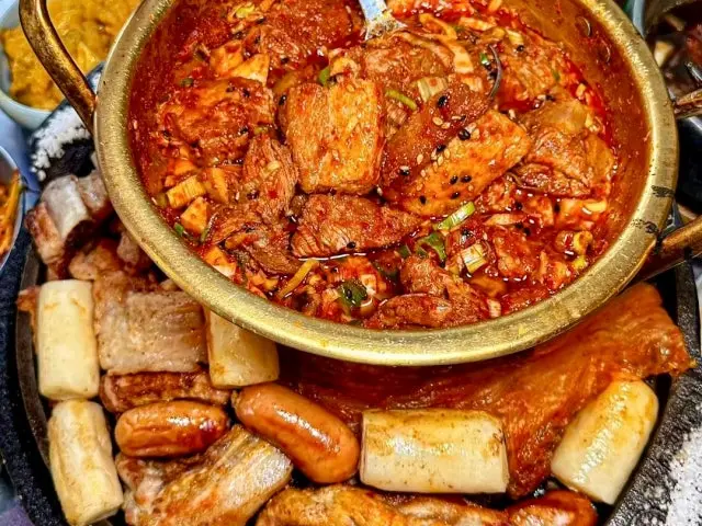 Neopttakjip Mansu Branch Galbi (Korean Short Ribs) 2
