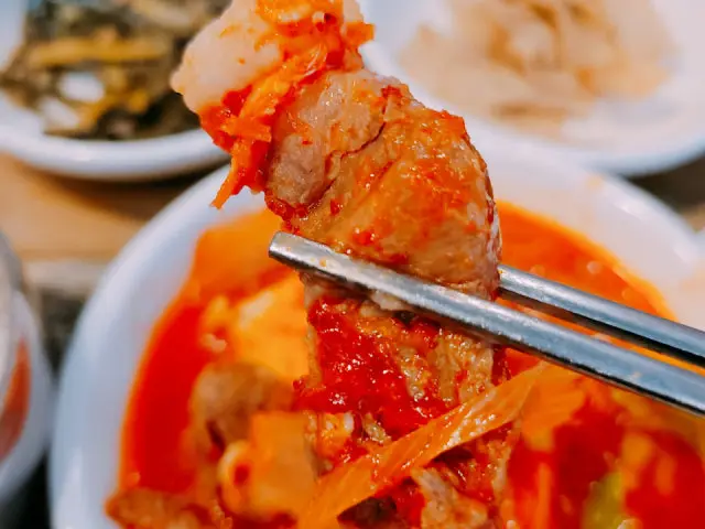 Tturutturu Deunggalbijjimjjigaejeonmun店 韓式烤排骨 3