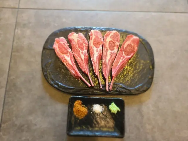 Hwaroyangmi Samgyeopsal (Pork Belly BBQ) 2