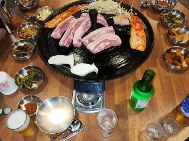 Usongsotttukkeongsamgyeopsal Photos 3