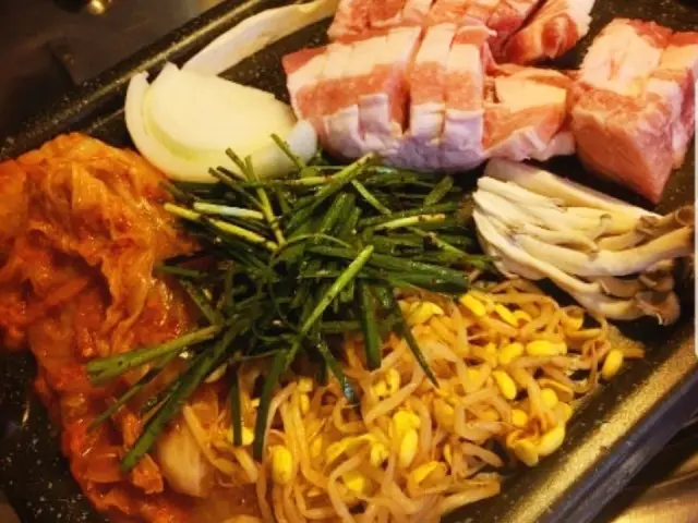 Cheongchungogitgan Korean BBQ 1