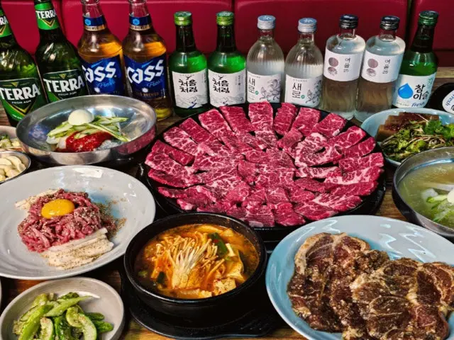 Migadamsutbulsogalbisaljeonmunjeom Solo-Friendly Korean BBQ 1