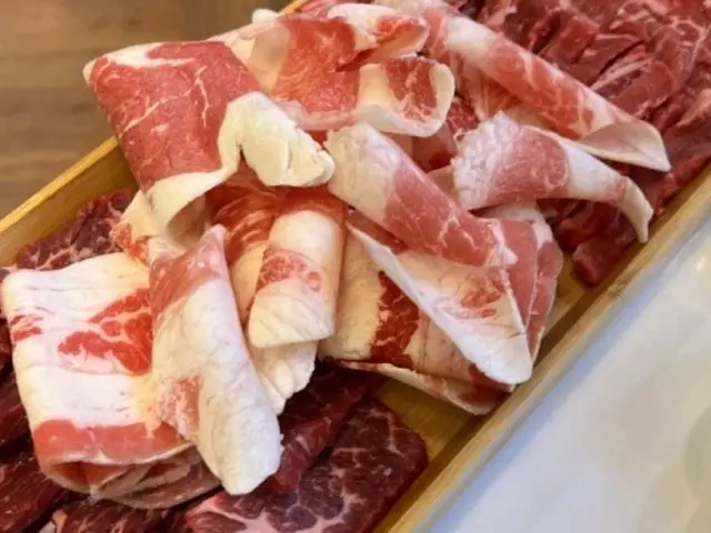 Munganejeongyuksikdang Gwangan Branch Chadolbagi (Beef Brisket) 2
