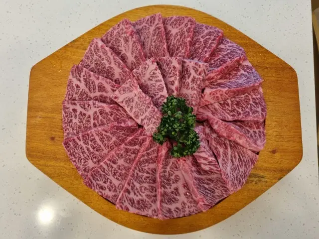 Cheongdaehanu Chadolbagi (Beef Brisket) 1