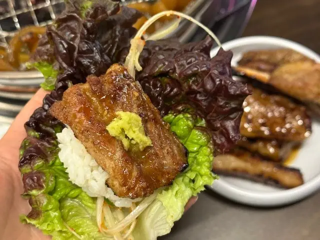 Gyeoltansutbulgalbi Ogyeopsal (Skin-On Pork Belly) 1