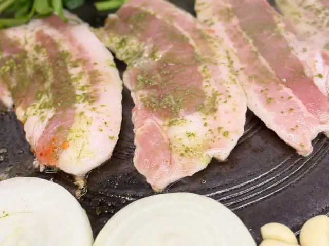 Jangteosamgyeopsal Hakik Branch Old-School Korean BBQ 3