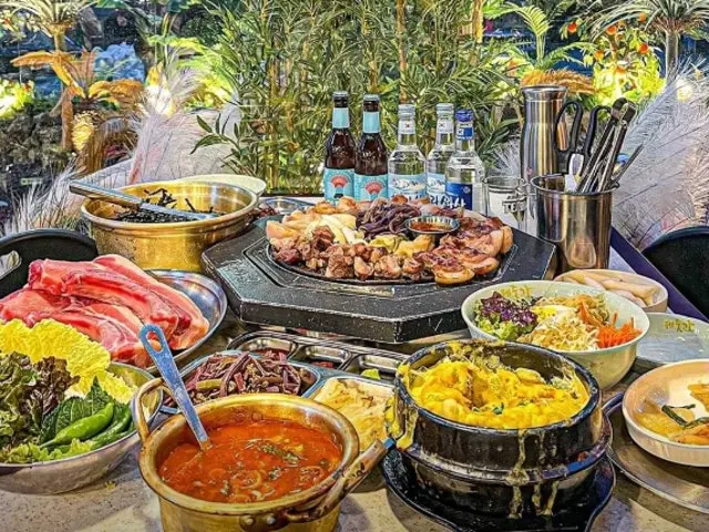 Jejutgan Songdo Branch Black Pork (Heukdwaeji) 1