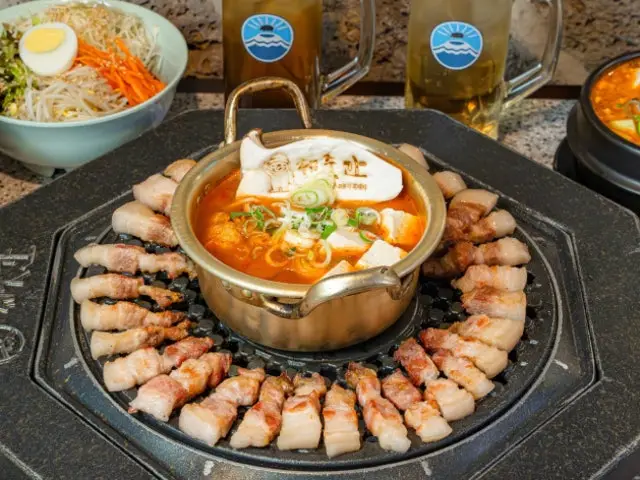 Jejutgan Songdo Branch Black Pork (Heukdwaeji) 2