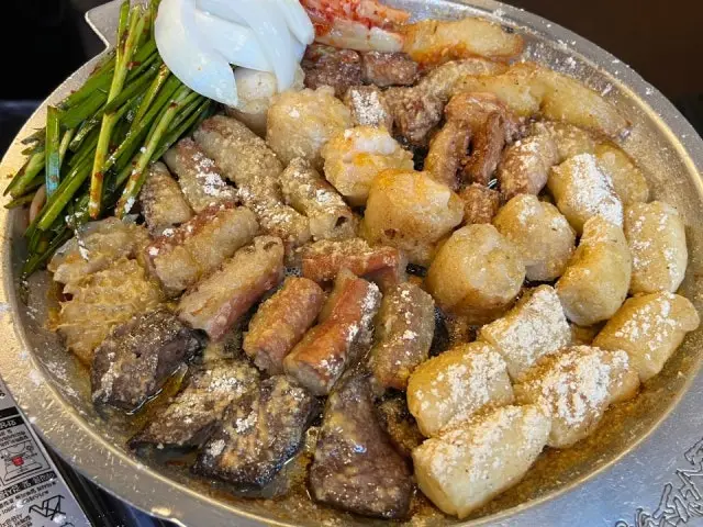 신사소곱창 신사본점 노포 사진 1