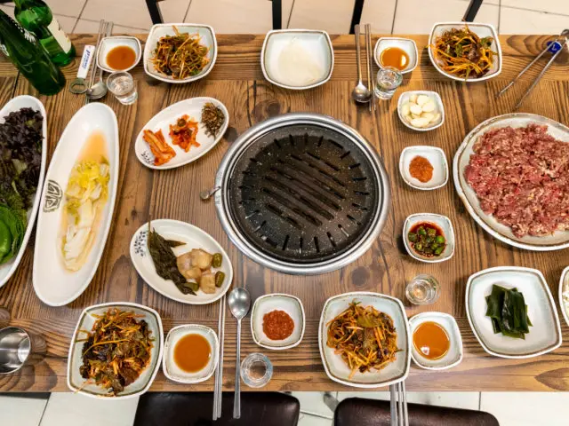 Bakganeeonyangbulgogi Chadolbagi (Beef Brisket) 2