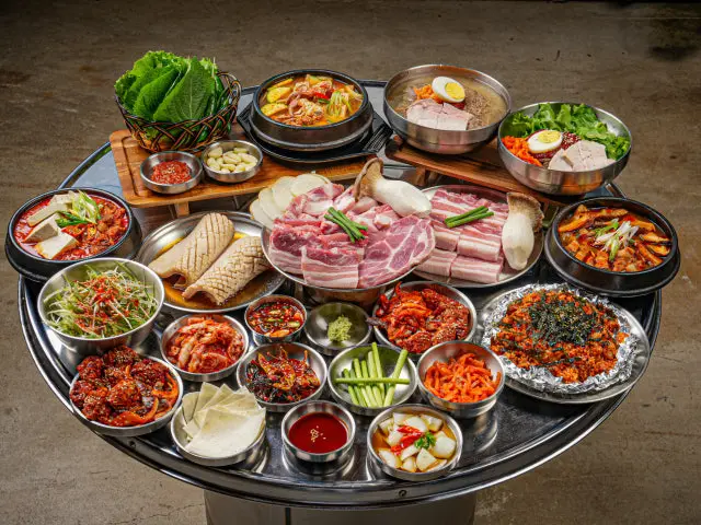 Haeundae Madangjip Naengsam (Frozen Pork Belly) 2