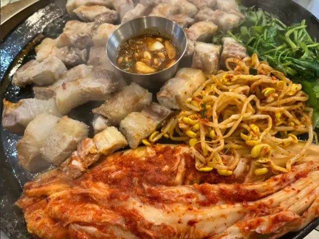 Halmaesotttukkeongsamgyeopsal Suwontapdong店 照片 1