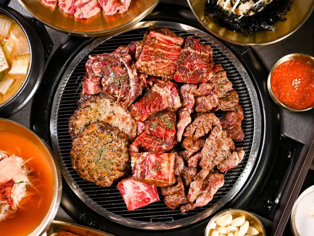 Hankkiniku Deokcheon Branch Photos 2
