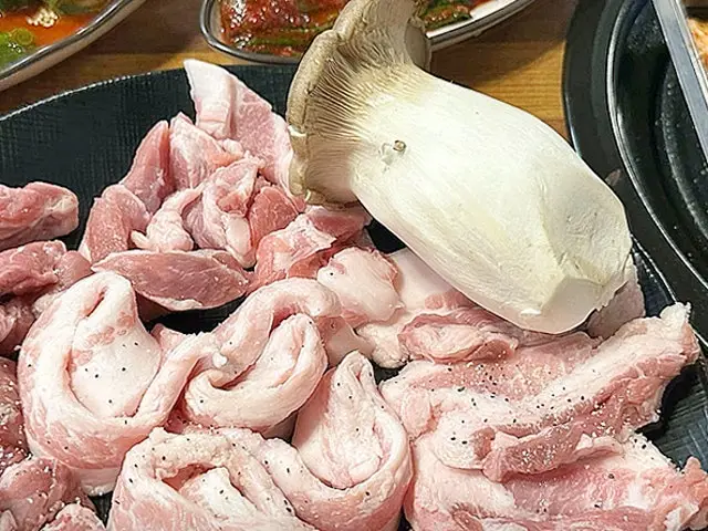 Mangpochamsutdwitgogi 豬雜肉燒烤 1