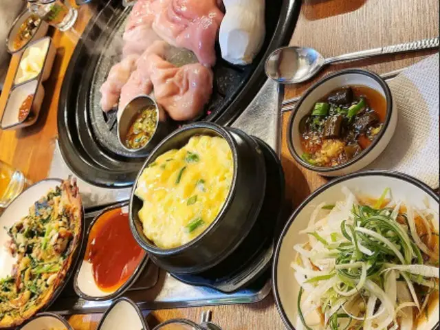 Mangpochamsutdwitgogi 豬雜肉燒烤 2