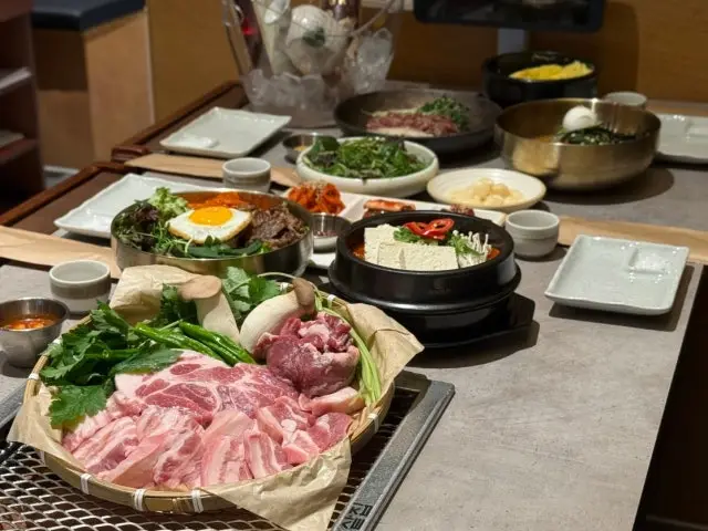 Gosatjip Ogyeopsal (Skin-On Pork Belly) 2