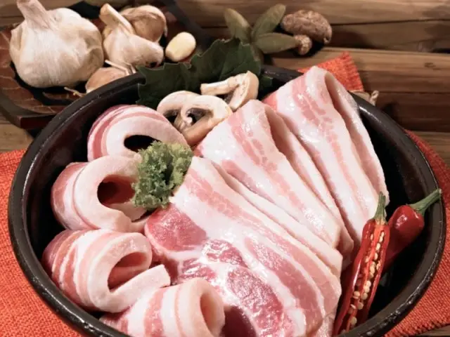 Itaewon Daeheungjeongyuksikdang Chadolbagi (Beef Brisket) 1