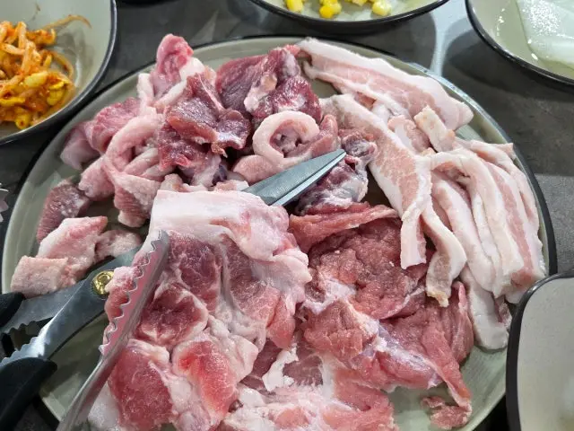 김해본가뒷고기 범방점 사진 1