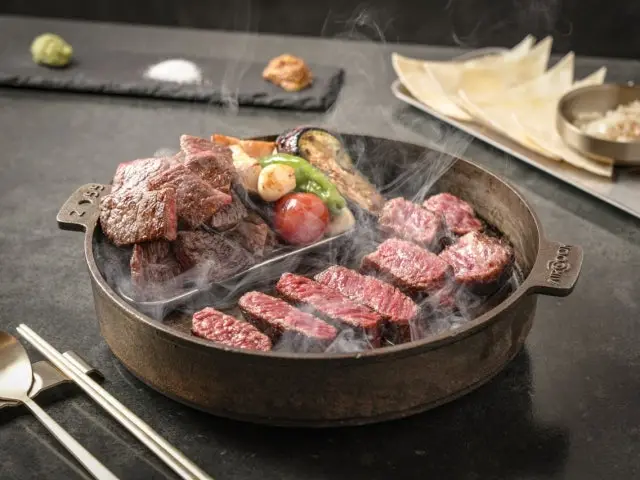 Soljikhanu Yeouido Branch Korean BBQ with Private Rooms 2