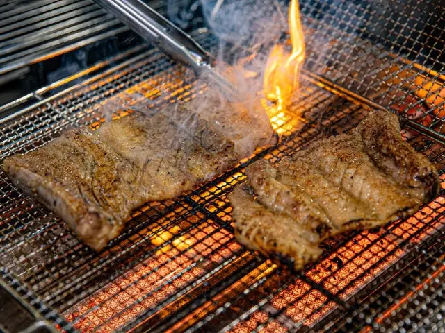 Eongteorisaenggogi Gwanghwamun Branch Saeng Galbi (Fresh Short Ribs) 2