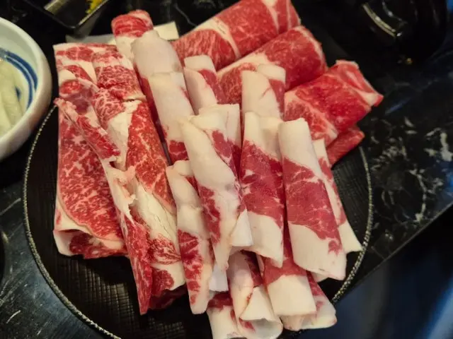 Yujeonghanuroseugui 韩式生拌牛肉 3