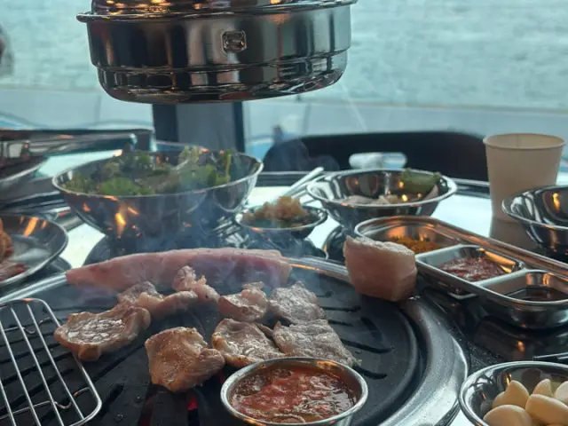Myeongseonggogitjip Songdo店 五花肉烤肉 2