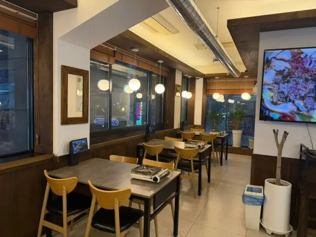 Naegadaehanuigogida Oncheon Branch Solo-Friendly Korean BBQ 3