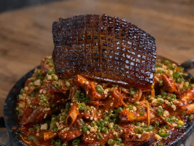 Ppalgandwaejisammaegyeong 照片 1