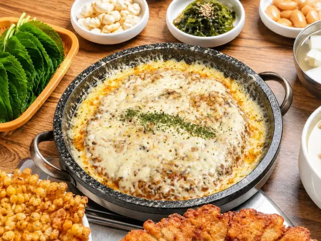 Ppalgandwaejisammaegyeong 照片 2