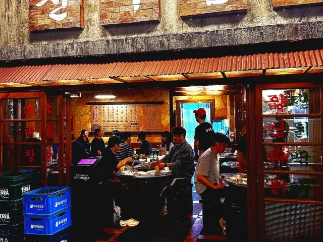 Jinsugopchang Munraejikyeong店 烤肠 1