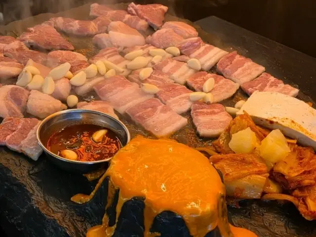 Ssosam208 Homaesil Branch Moksal (Pork Neck) 1